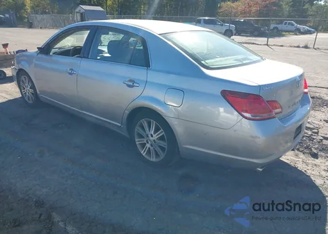 2005 Toyota Avalon Limited z USA, uszkodzony, nr VIN 4T1BK36B05U024999